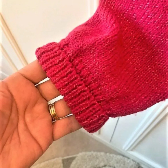 CBI fuschia/pink long sleeved sweater L - Picture 3 of 6